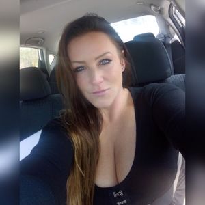 Meet your Posher, Carrie